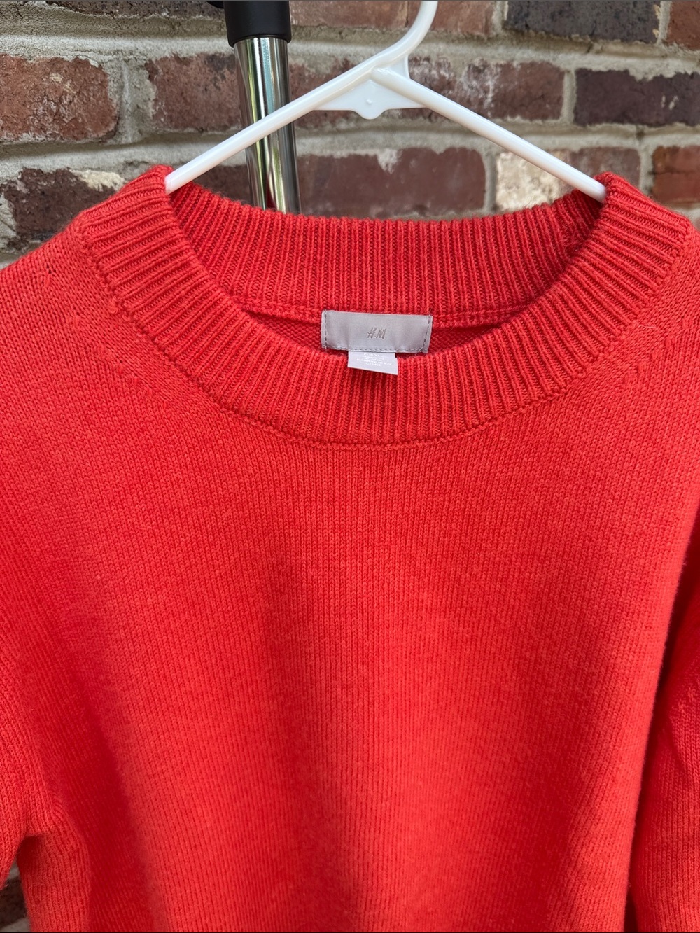 H&M Sweater - Picture 3 of 4